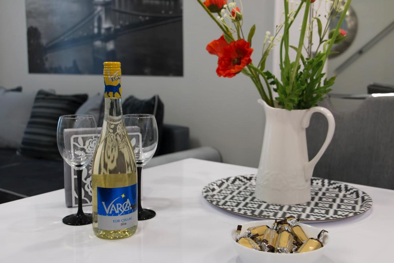 Sweet Dreams In The Heart Of The City Apartment Budapest