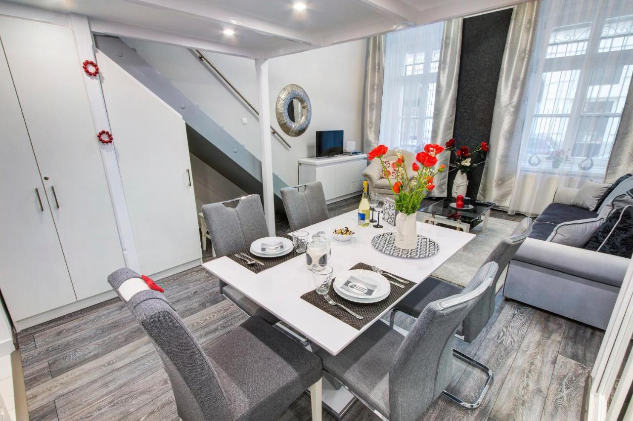 Sweet Dreams In The Heart Of The City Apartment *